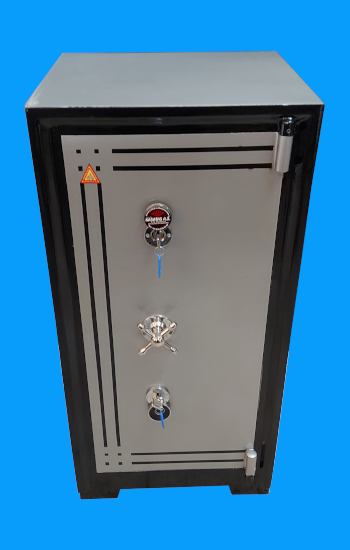ZZZZZ08TEKZBOZKURT SİLAHÇI TİPİ 2 KİLİTLİ MP5 TÜFEK KASASI DIŞI 105*46*39CM İÇ ÇEKÇEME ÜSTÜ 67CM KOMPLE 79*37*23CM 200KĞ ( 999€ )