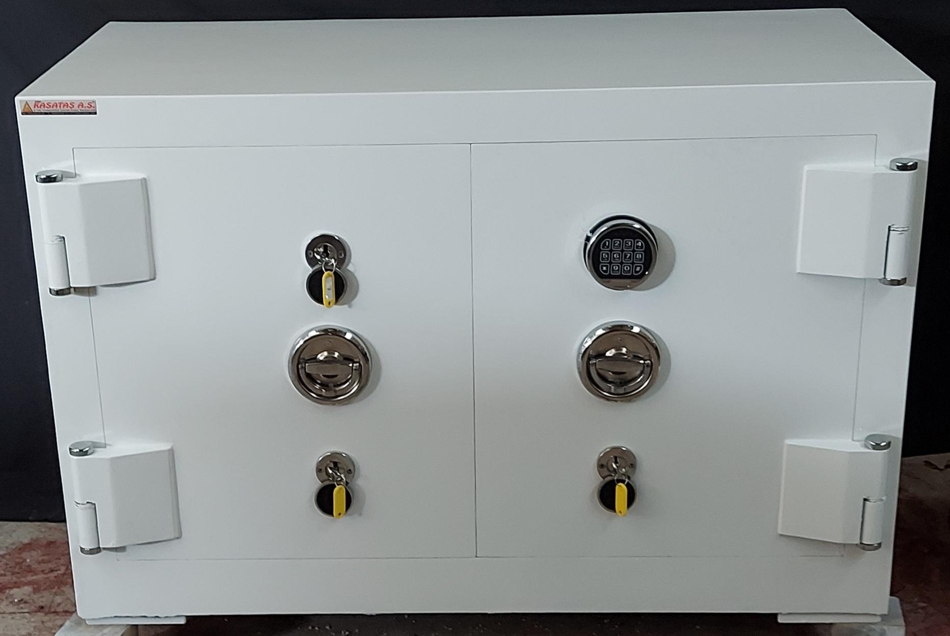 B120K2M14AN TANK ZIRHLI BANKO TİPİ KUYUMCU KASASI ( ÇOK ÖZEL KİLİTLEME TERTİBATLI ) 80*120*60CM 1200KĞ ( 1800€ )+KDV ADRESE TESLİM